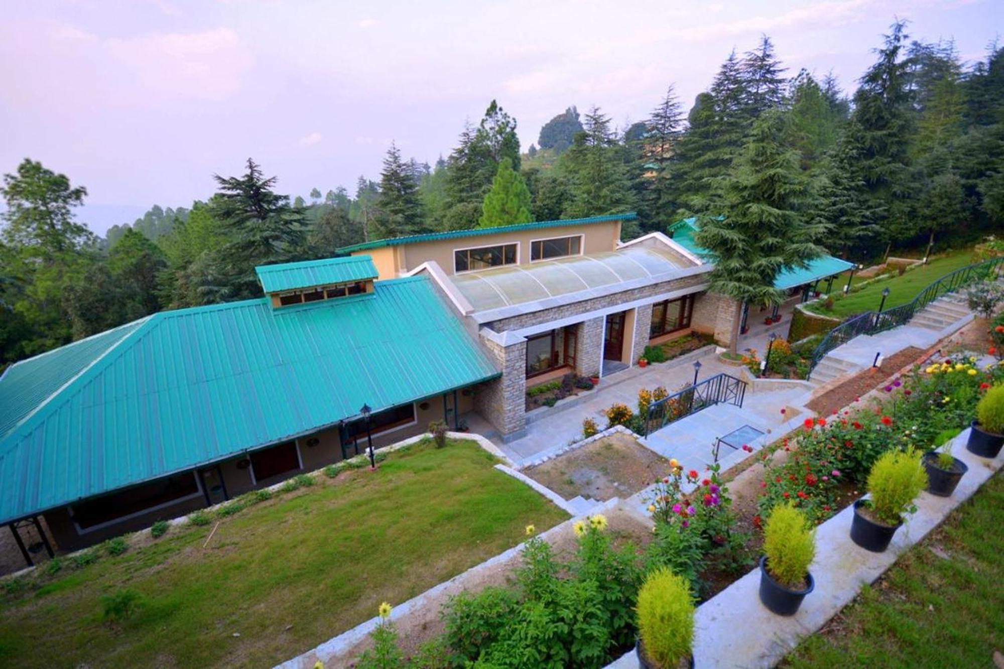 Blusalzz Escapade Anant Rasa Resort - Ranikhet Shitlakhet Ngoại thất bức ảnh
