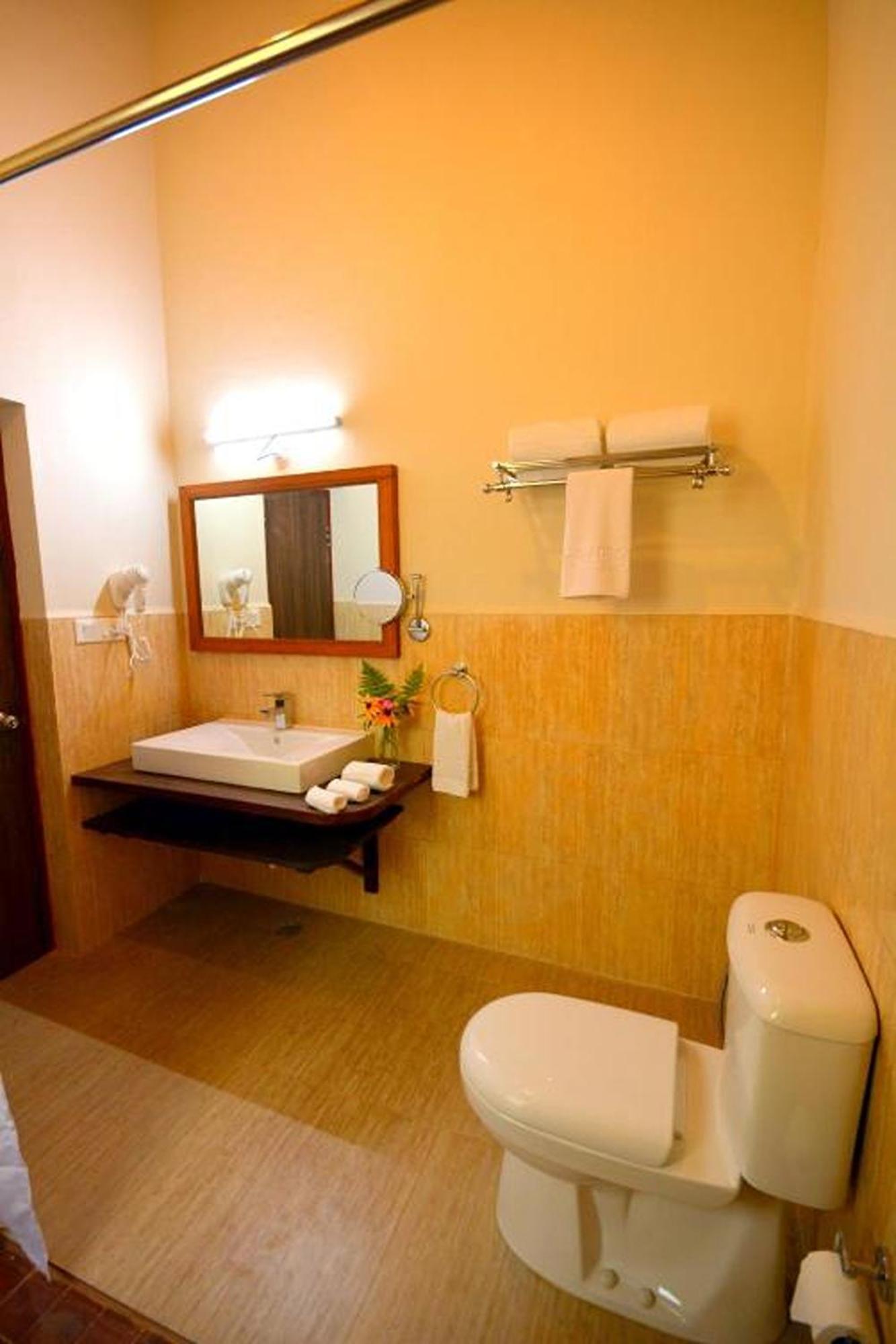 Blusalzz Escapade Anant Rasa Resort - Ranikhet Shitlakhet Ngoại thất bức ảnh