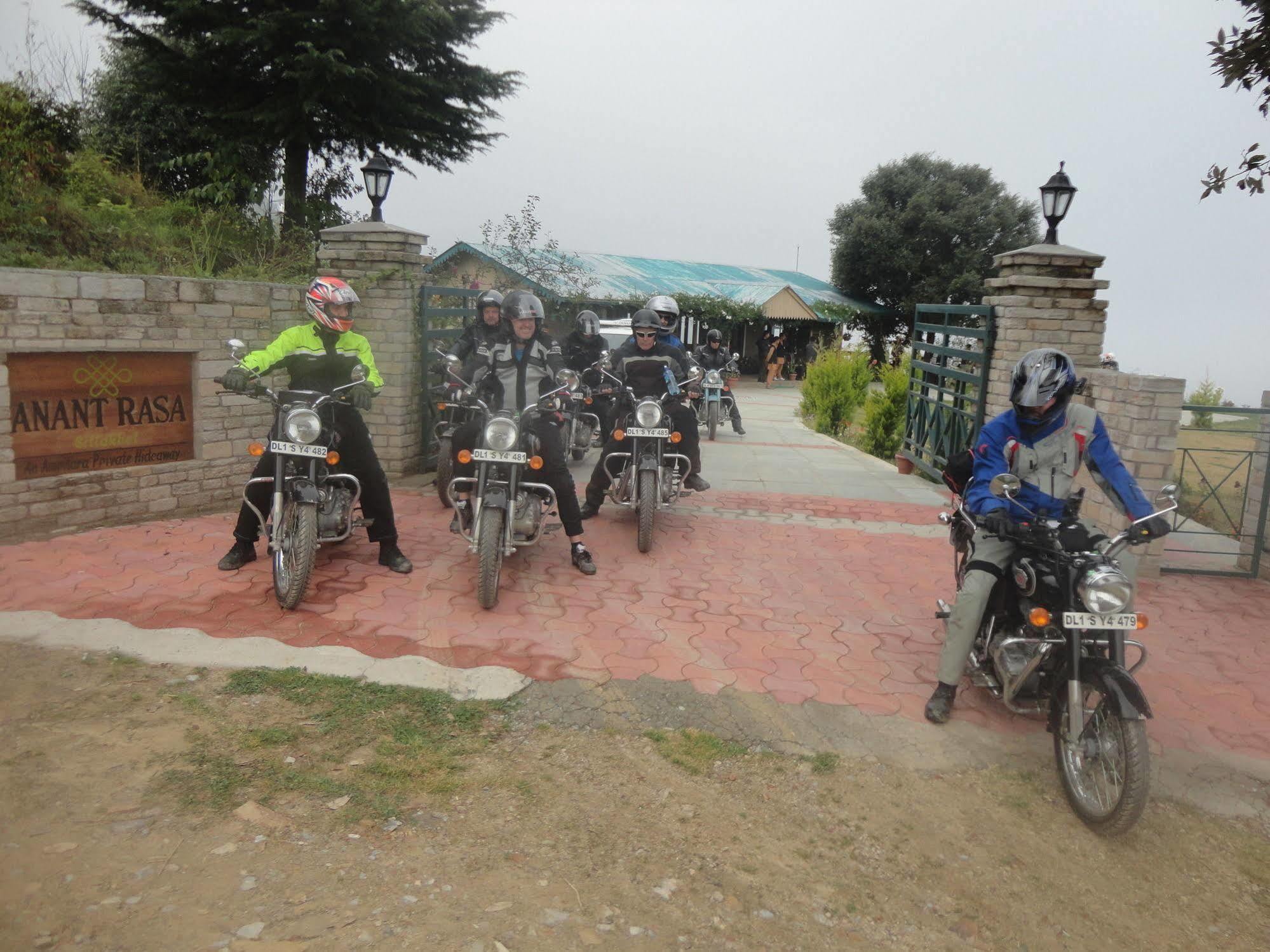 Blusalzz Escapade Anant Rasa Resort - Ranikhet Shitlakhet Ngoại thất bức ảnh